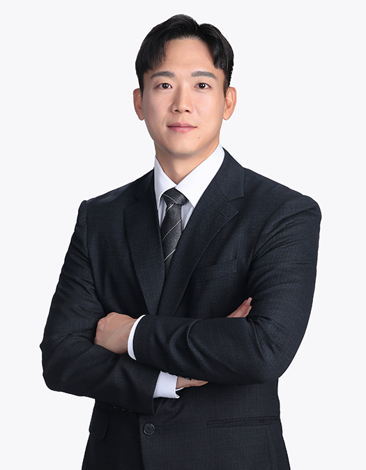Chan-Bin Lee